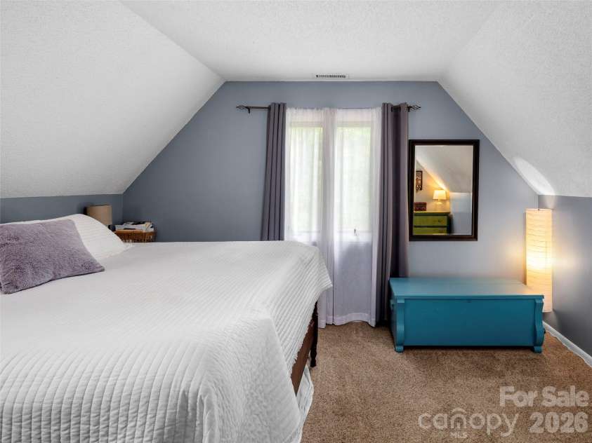 756 Pole Creasman Road, Asheville, NC 28806.  MLS# CAR4350196, YatesRealty ID 10636. 