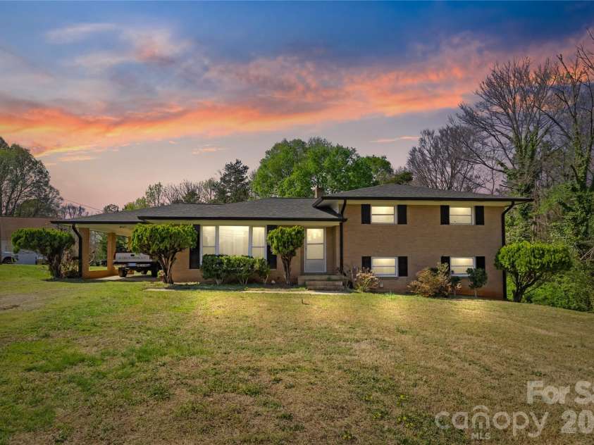 4410 Zion Church Road, Concord, NC 28025.  MLS# CAR4362181, YatesRealty ID 10637. 
