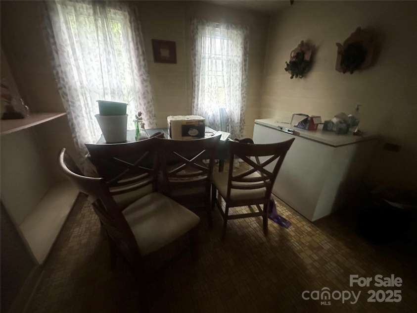 507 Jennings Street, Lenoir, NC 28645.  MLS# CAR4249734, YatesRealty ID 10637. 