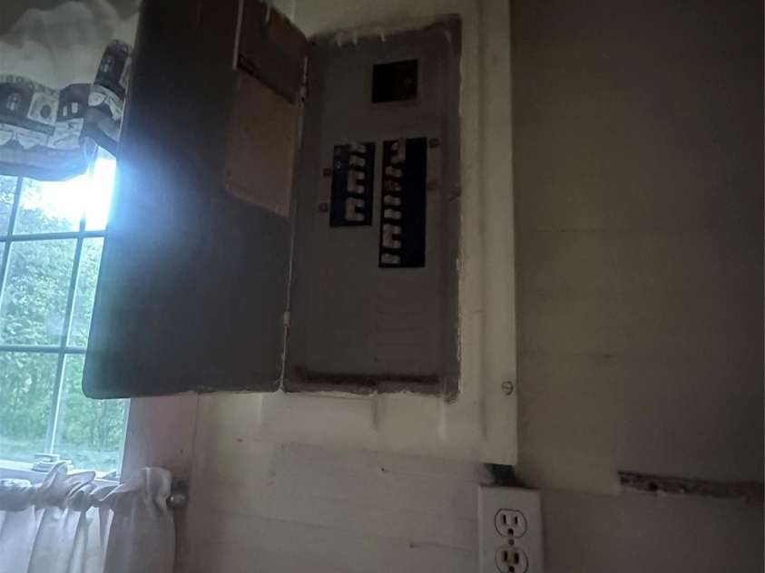 507 Jennings Street, Lenoir, NC 28645.  MLS# CAR4249734, YatesRealty ID 10637. 