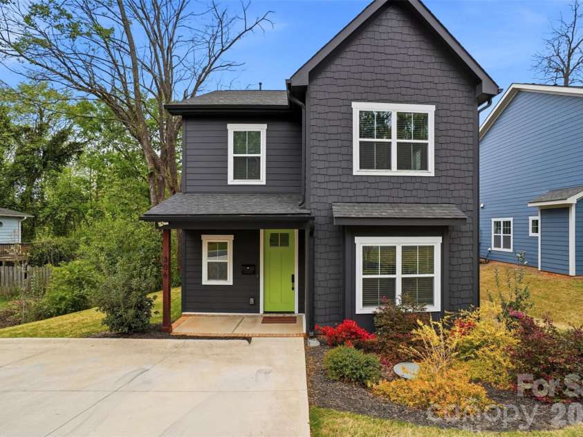 306 Lima Avenue, Charlotte, NC 28208.  MLS# CAR4363414, YatesRealty ID 10638. 