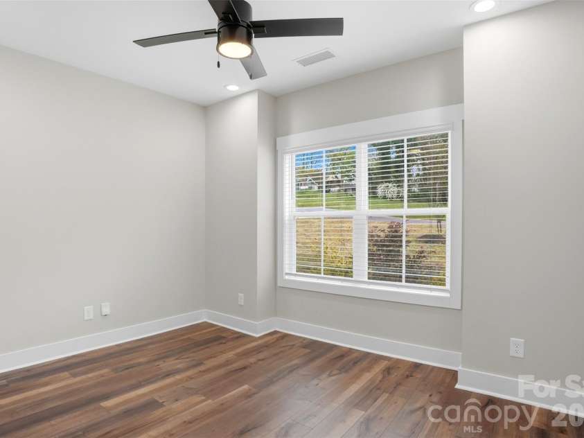 306 Lima Avenue, Charlotte, NC 28208.  MLS# CAR4363414, YatesRealty ID 10638. Front office