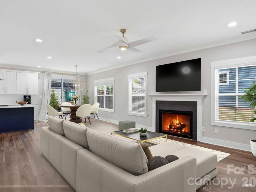 306 Lima Avenue, Charlotte, NC 28208.  MLS# CAR4363414, YatesRealty ID 10638. Virtual Staging