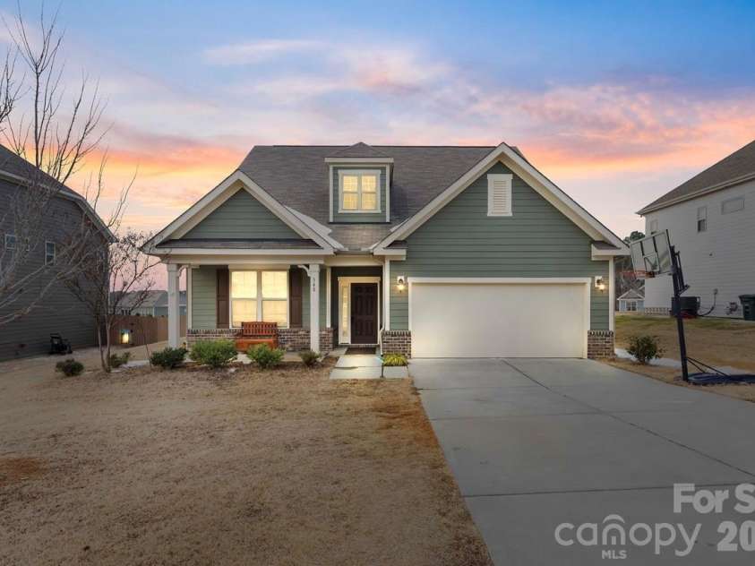 348 Pleasant View Lane, Concord, NC 28025.  MLS# CAR4393126, YatesRealty ID 10639. 