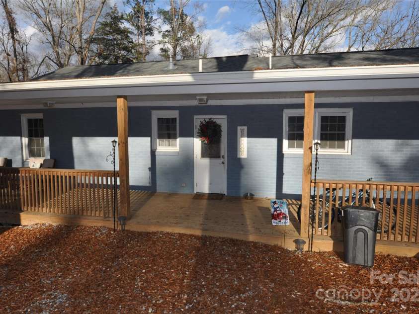 733 Azalea Drive, Chester, SC 29706.  MLS# CAR4209067, YatesRealty ID 1064. 