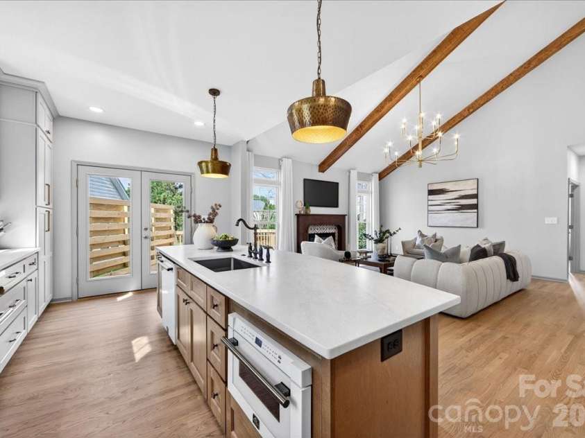 2321 Oberwood Drive, Charlotte, NC 28270.  MLS# CAR4343347, YatesRealty ID 10640. 