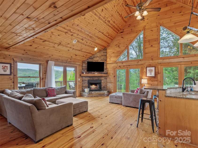 109 Damselfly Court, Spruce Pine, NC 28777.  MLS# CAR4248423, YatesRealty ID 10641. 