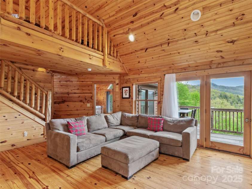 109 Damselfly Court, Spruce Pine, NC 28777.  MLS# CAR4248423, YatesRealty ID 10641. 