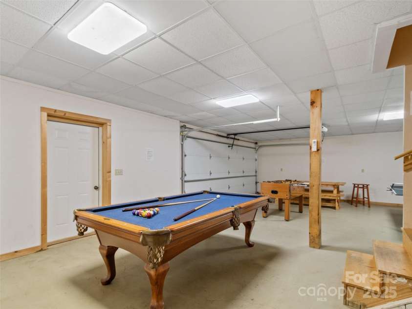 109 Damselfly Court, Spruce Pine, NC 28777.  MLS# CAR4248423, YatesRealty ID 10641. 