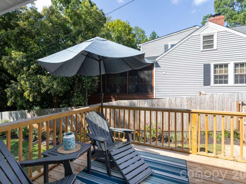 1305 Morningside Drive, Charlotte, NC 28205.  MLS# CAR4364091, YatesRealty ID 10642. Owner's Retreat