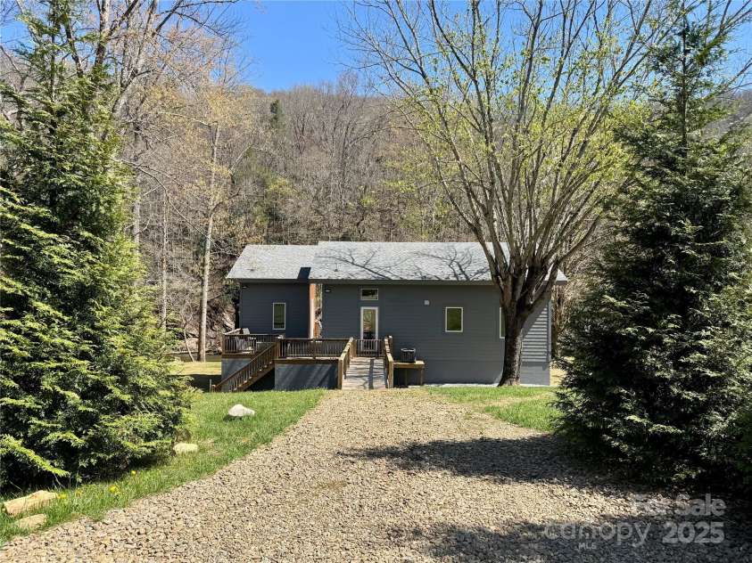 8061 State Hwy 80 S None, Burnsville, NC 28714.  MLS# CAR4244615, YatesRealty ID 10642. 