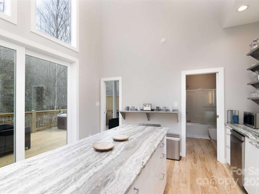 8061 State Hwy 80 S None, Burnsville, NC 28714.  MLS# CAR4244615, YatesRealty ID 10642. 