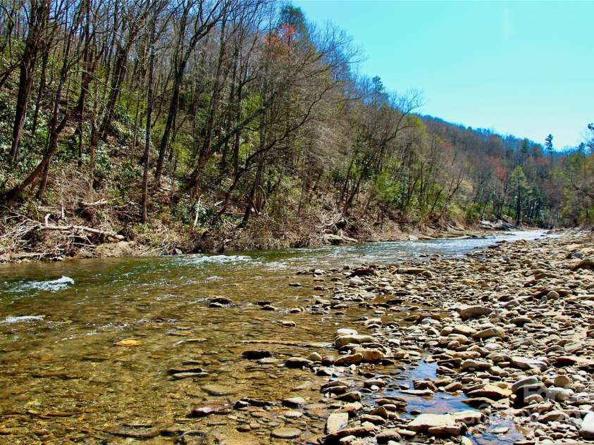 8061 State Hwy 80 S None, Burnsville, NC 28714.  MLS# CAR4244615, YatesRealty ID 10642. 