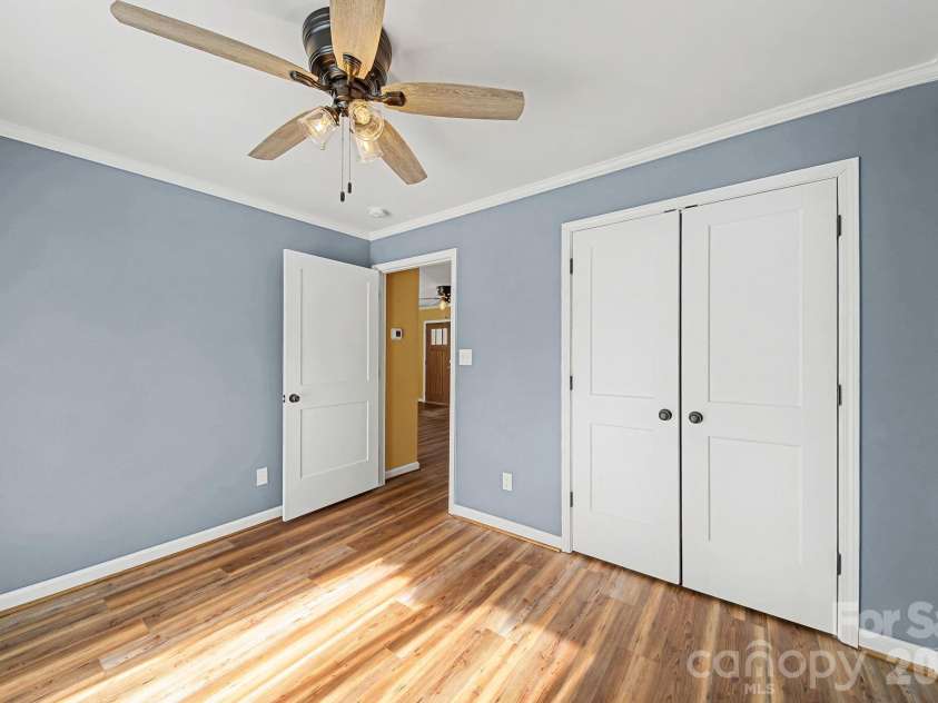 243 Shore Lane, Lexington, NC 27292.  MLS# CAR4343501, YatesRealty ID 10643. 