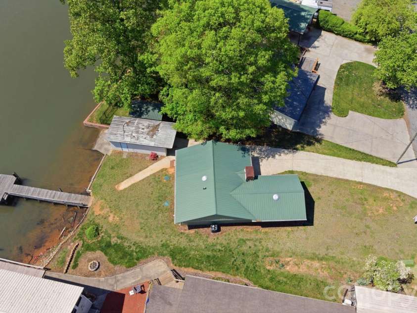 243 Shore Lane, Lexington, NC 27292.  MLS# CAR4343501, YatesRealty ID 10643. 