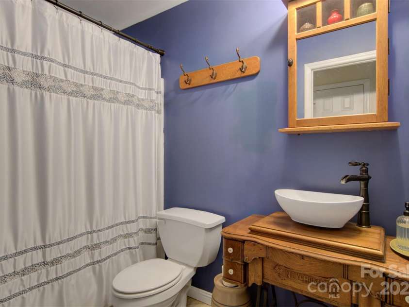 4516 Stryker Drive, Matthews, NC 28104.  MLS# CAR4247225, YatesRealty ID 10643. 