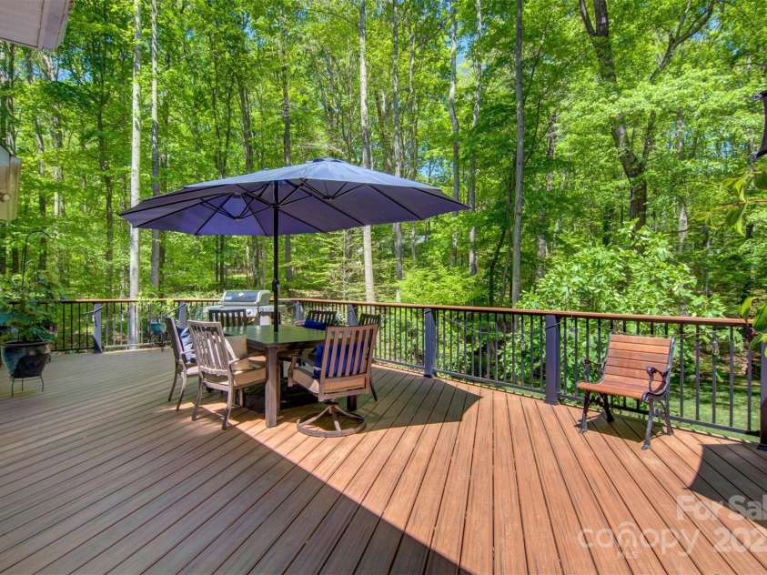 4516 Stryker Drive, Matthews, NC 28104.  MLS# CAR4247225, YatesRealty ID 10643. 