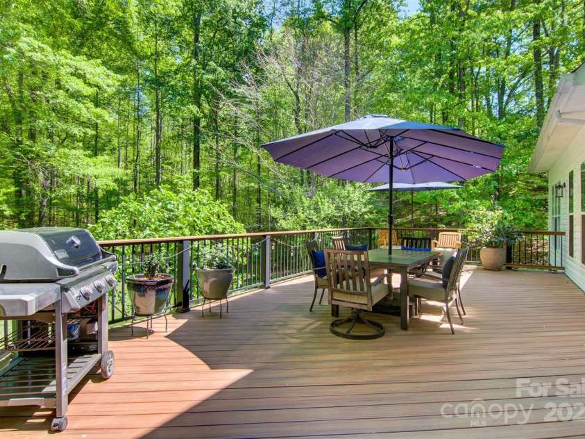 4516 Stryker Drive, Matthews, NC 28104.  MLS# CAR4247225, YatesRealty ID 10643. 