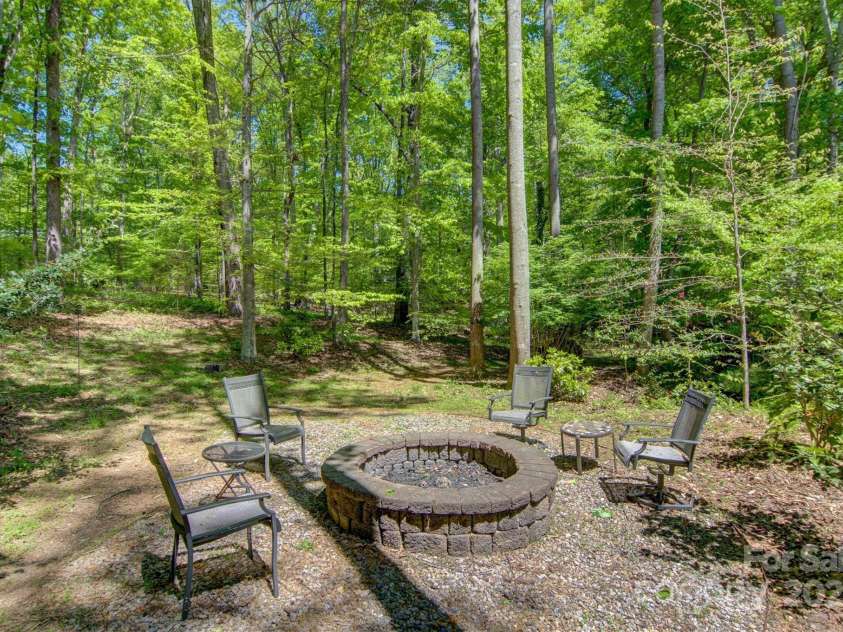 4516 Stryker Drive, Matthews, NC 28104.  MLS# CAR4247225, YatesRealty ID 10643. 