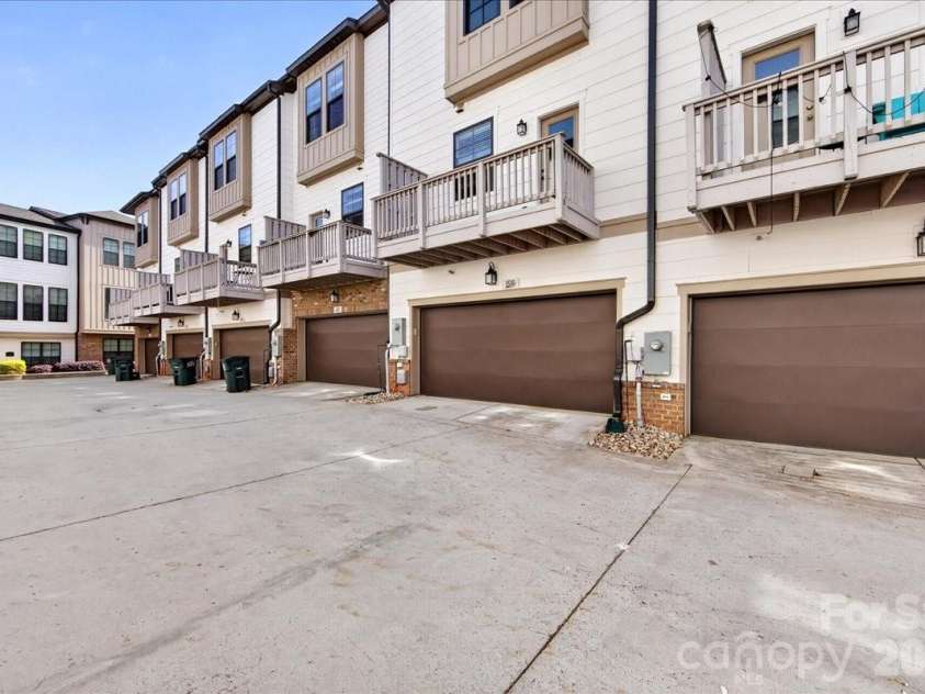 1510 Mcclintock Corners Alley, Charlotte, NC 28205.  MLS# CAR4363110, YatesRealty ID 10644. 2 Car Garage