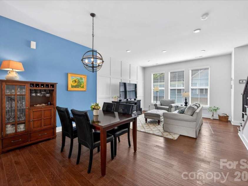 1510 Mcclintock Corners Alley, Charlotte, NC 28205.  MLS# CAR4363110, YatesRealty ID 10644. Dining & Living
