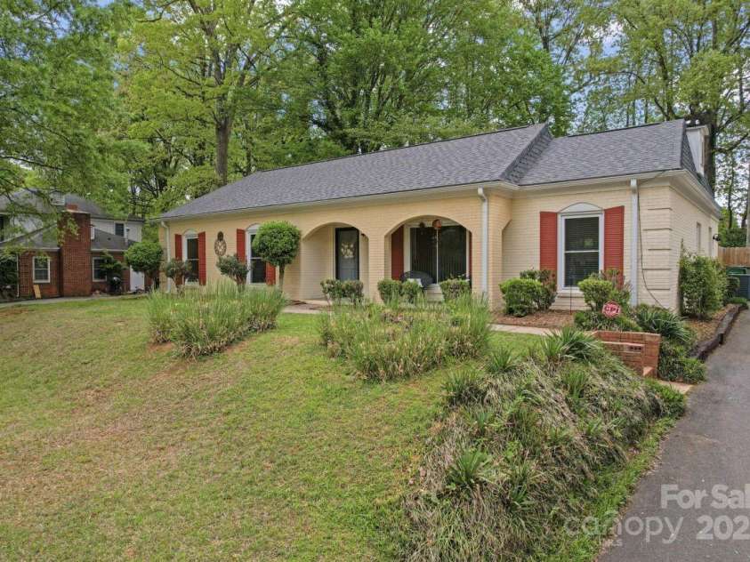 6721 Old Post Road, Charlotte, NC 28212.  MLS# CAR4232883, YatesRealty ID 10644. 