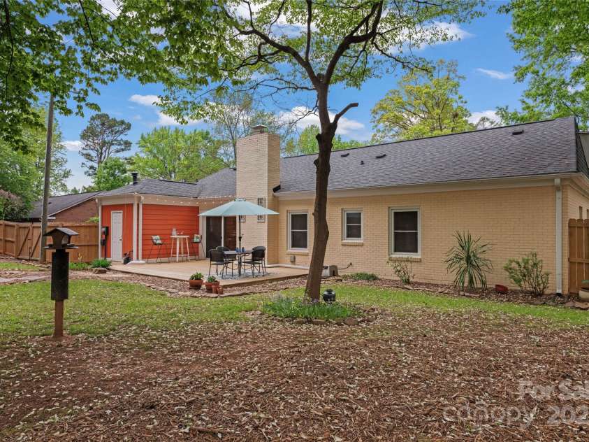 6721 Old Post Road, Charlotte, NC 28212.  MLS# CAR4232883, YatesRealty ID 10644. 