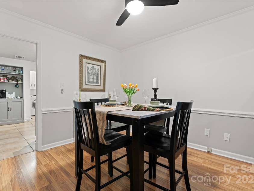 6721 Old Post Road, Charlotte, NC 28212.  MLS# CAR4232883, YatesRealty ID 10644. 