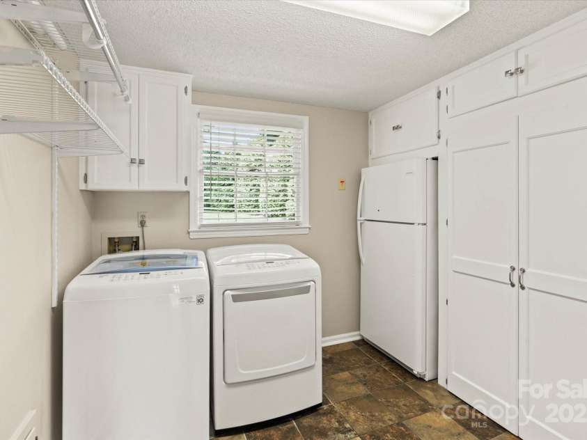 273 Leeward Point Loop, Taylorsville, NC 28681.  MLS# CAR4250672, YatesRealty ID 10645. 