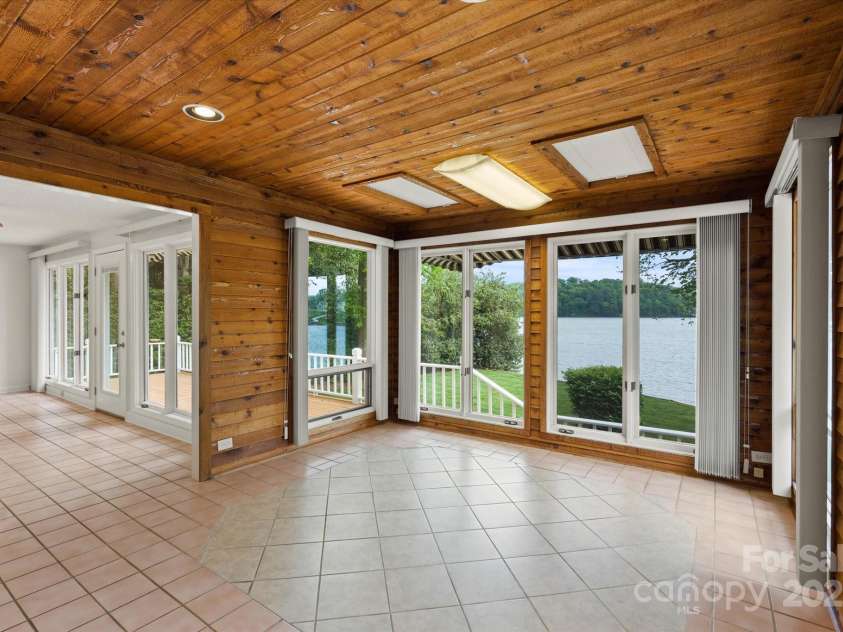 273 Leeward Point Loop, Taylorsville, NC 28681.  MLS# CAR4250672, YatesRealty ID 10645. 