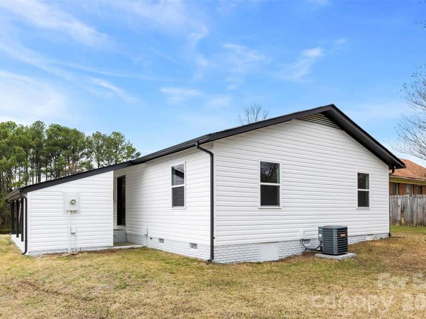 410 Cameron Avenue, Concord, NC 28025.  MLS# CAR4352351, YatesRealty ID 10645. 