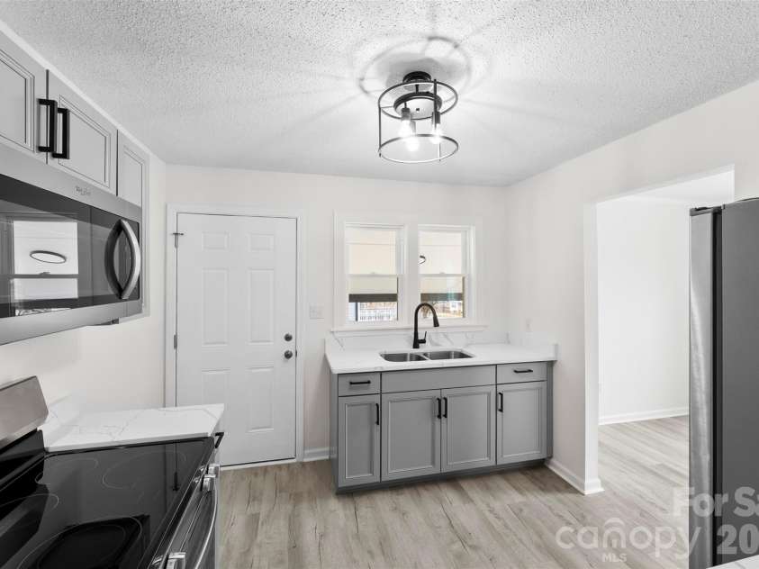 410 Cameron Avenue, Concord, NC 28025.  MLS# CAR4352351, YatesRealty ID 10645. 