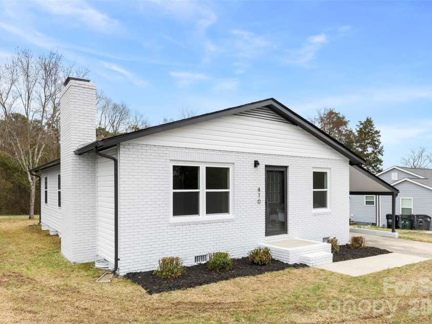 410 Cameron Avenue, Concord, NC 28025.  MLS# CAR4352351, YatesRealty ID 10645. 