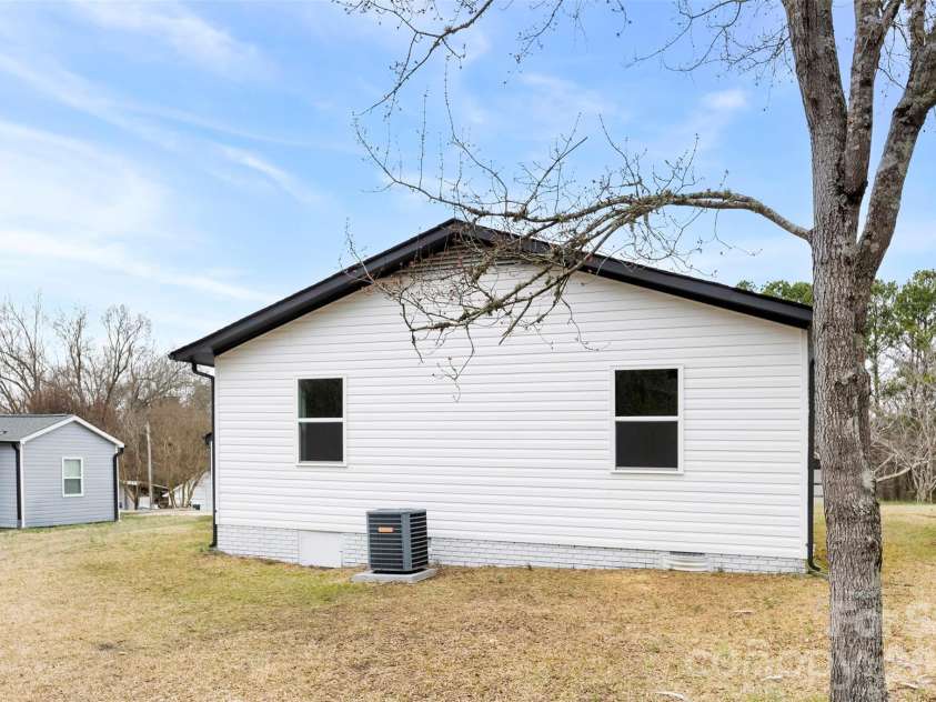 410 Cameron Avenue, Concord, NC 28025.  MLS# CAR4352351, YatesRealty ID 10645. 