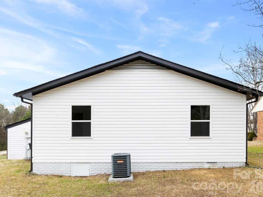 410 Cameron Avenue, Concord, NC 28025.  MLS# CAR4352351, YatesRealty ID 10645. 