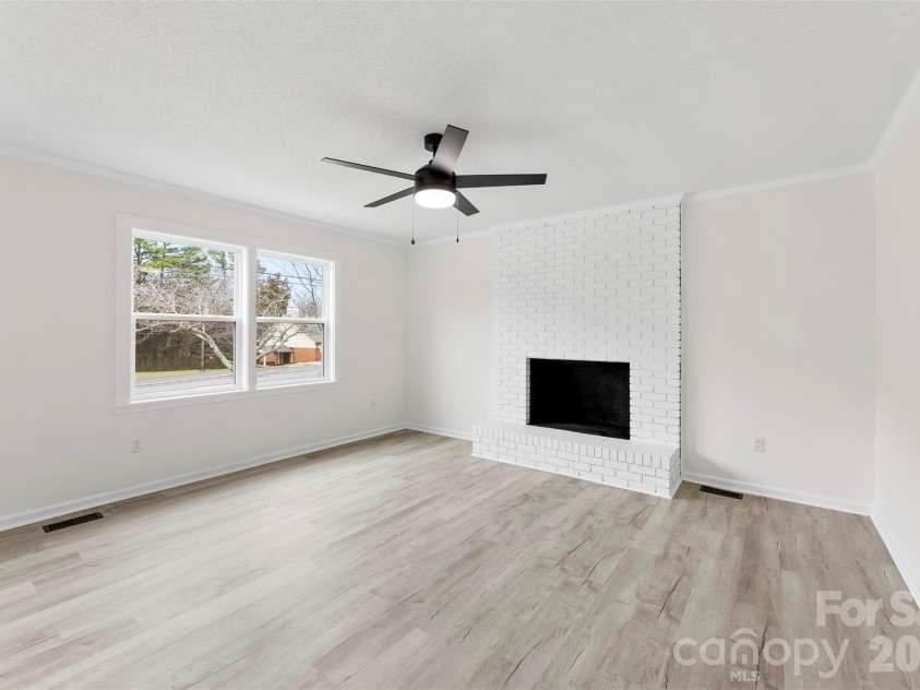 410 Cameron Avenue, Concord, NC 28025.  MLS# CAR4352351, YatesRealty ID 10645. 