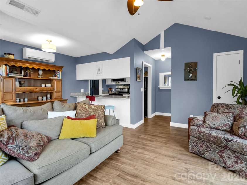 1586 Skyuka Mountain Road, Columbus, NC 28722.  MLS# CAR4340363, YatesRealty ID 10646. 