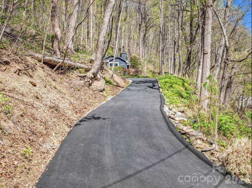 1586 Skyuka Mountain Road, Columbus, NC 28722.  MLS# CAR4340363, YatesRealty ID 10646. 