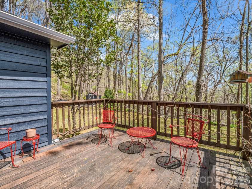1586 Skyuka Mountain Road, Columbus, NC 28722.  MLS# CAR4340363, YatesRealty ID 10646. 