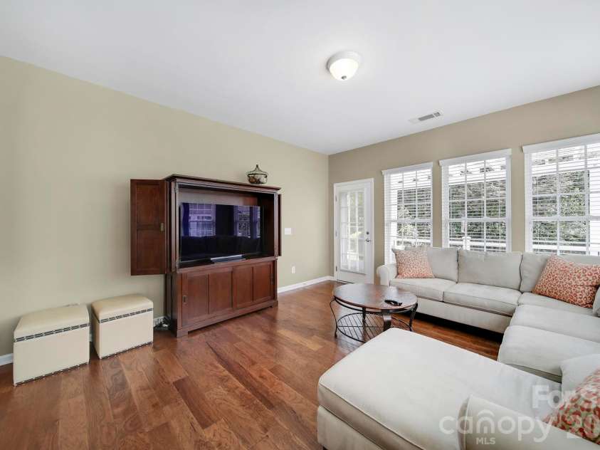 55414 Derringer Avenue, Fort Mill, SC 29707.  MLS# CAR4366710, YatesRealty ID 10648. 