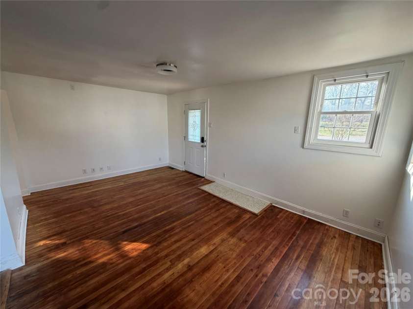 405 Jug Wilson Street, Morganton, NC 28655.  MLS# CAR4358982, YatesRealty ID 10651. Living room