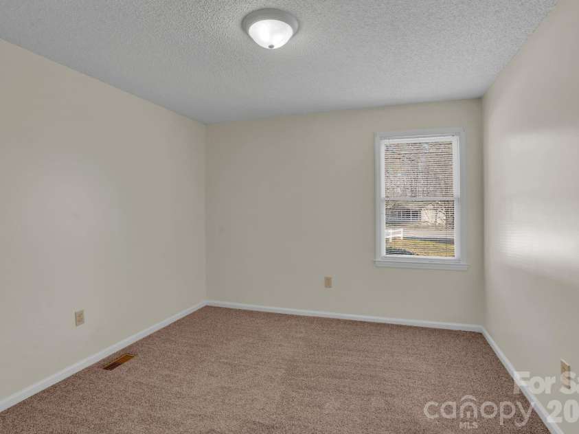 206 Ross Court, Belmont, NC 28012.  MLS# CAR4352775, YatesRealty ID 10652. 