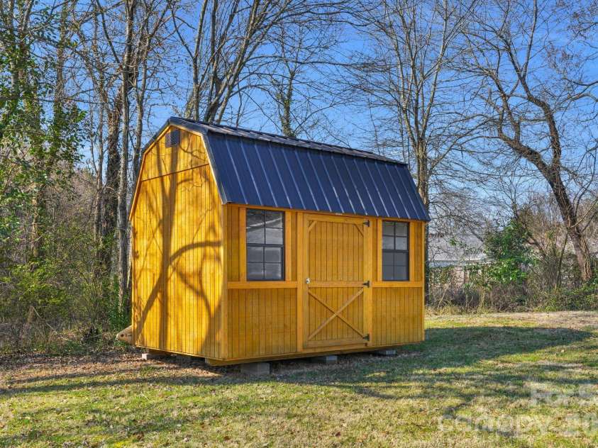 206 Ross Court, Belmont, NC 28012.  MLS# CAR4352775, YatesRealty ID 10652. 