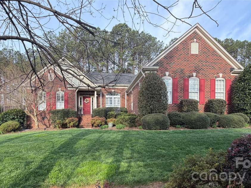 104 Kestrel Court, Mount Holly, NC 28120.  MLS# CAR4356299, YatesRealty ID 10654. 