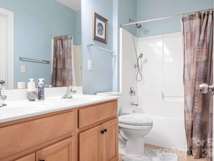 104 Kestrel Court, Mount Holly, NC 28120.  MLS# CAR4356299, YatesRealty ID 10654. 