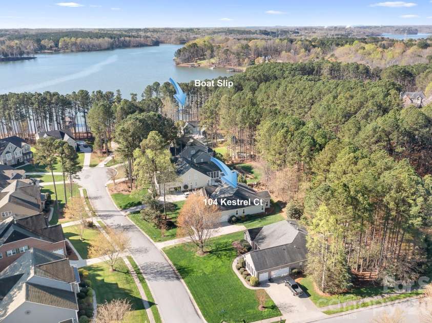104 Kestrel Court, Mount Holly, NC 28120.  MLS# CAR4356299, YatesRealty ID 10654. 