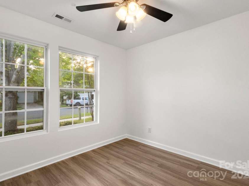 7616 Monarch Birch Lane, Charlotte, NC 28215.  MLS# CAR4253139, YatesRealty ID 10654. 