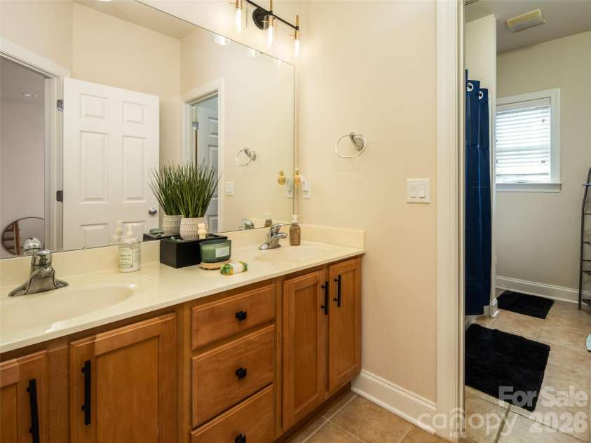 115 Ginger Quill Circle, Biltmore Lake, NC 28715.  MLS# CAR4350500, YatesRealty ID 10655. 