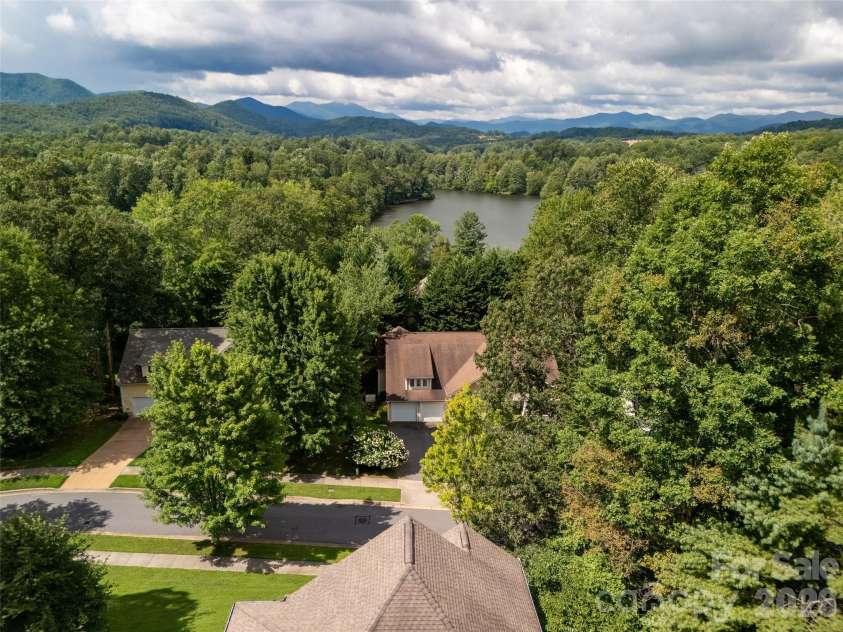 115 Ginger Quill Circle, Biltmore Lake, NC 28715.  MLS# CAR4350500, YatesRealty ID 10655. 
