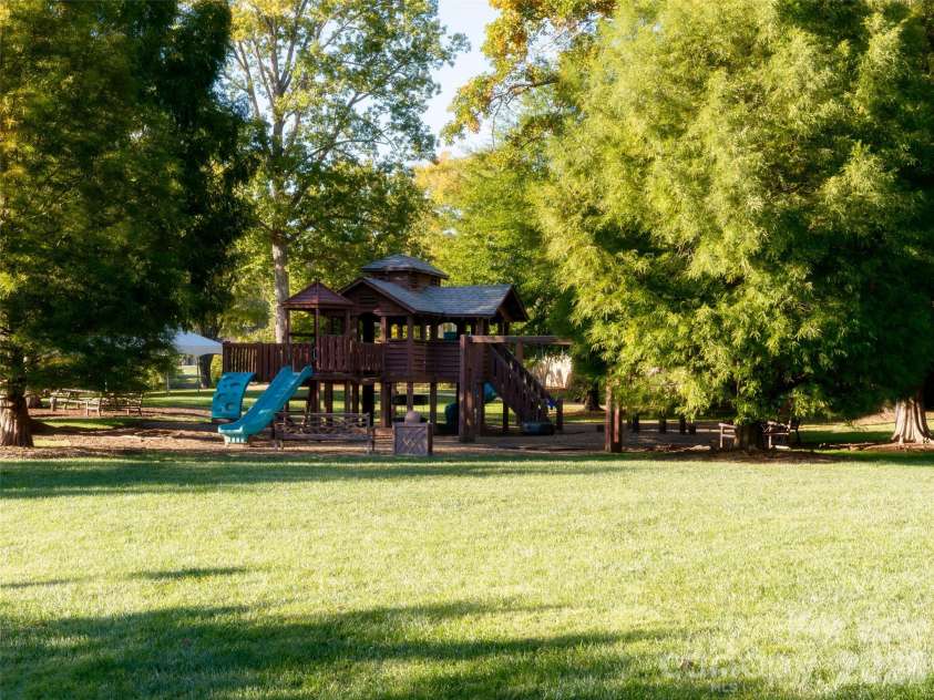 115 Ginger Quill Circle, Biltmore Lake, NC 28715.  MLS# CAR4350500, YatesRealty ID 10655. 